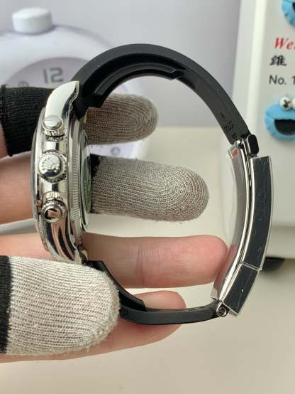 D17   Daytona--- M126519LN-0006---40mm