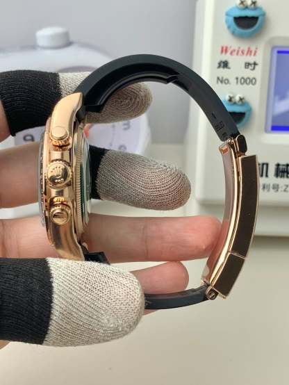 D18   Daytona--- 126515LN-0004---40mm