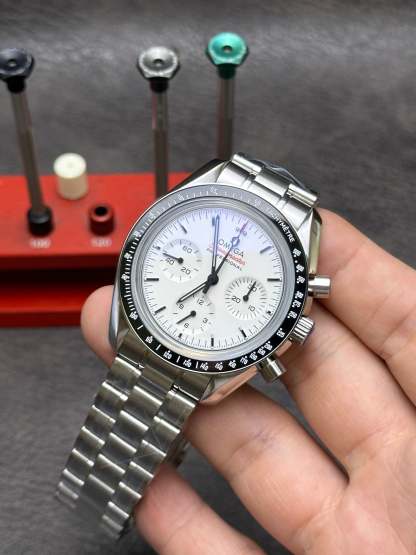 C10   Speedmaster---310.30.42.50.04.001---42mm