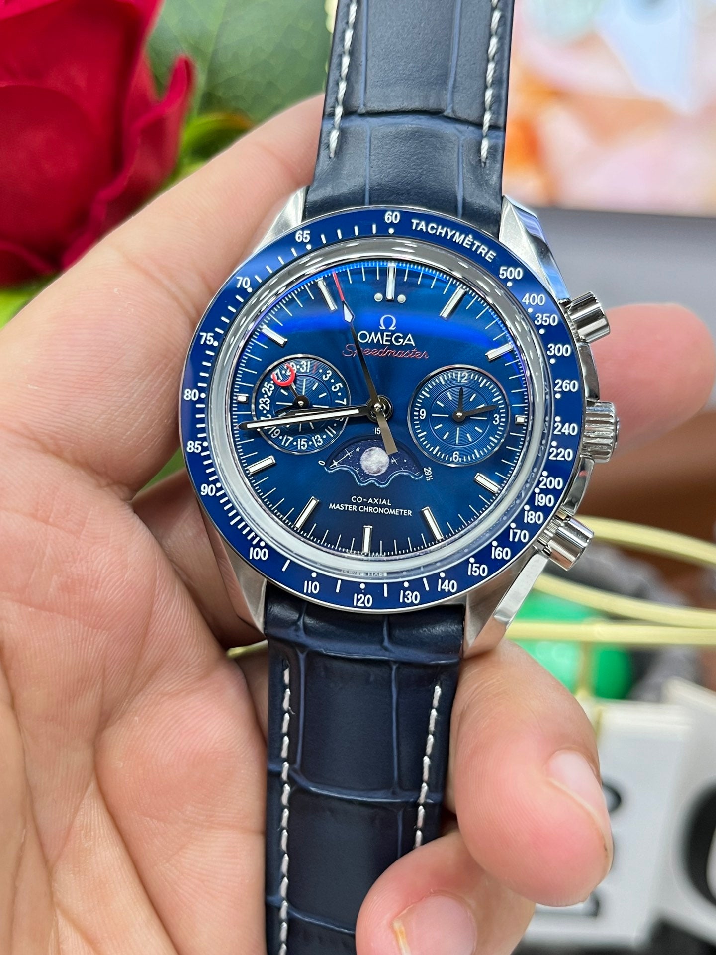 C13    Speedmaster Moonphase---304.33.44.52.03.001---44mm