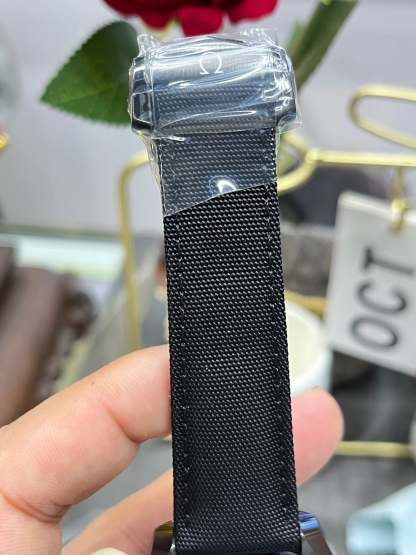 C14    Speedmaster Dark Side of the Moon---311.92.44.30.01.001---44mm
