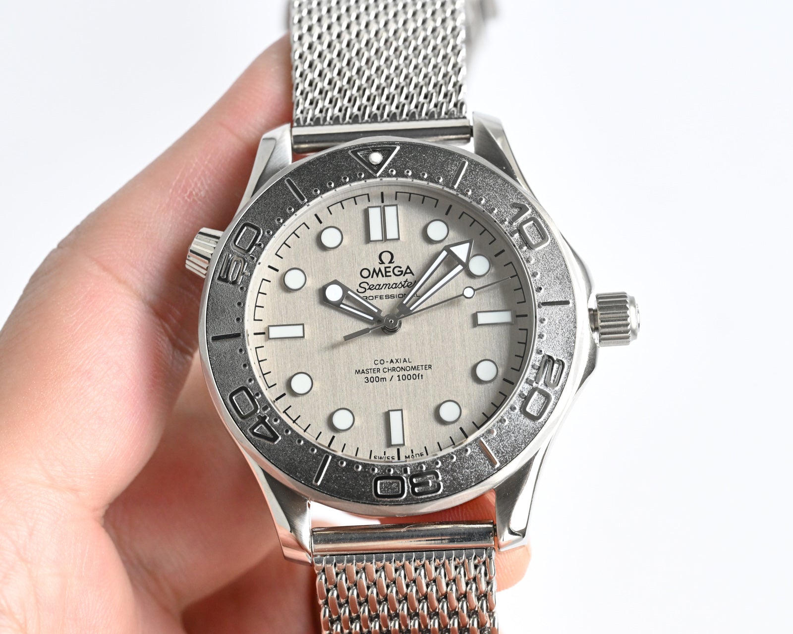 Z16   Seamaster300--- 210.30.42.20.06.001---42mm