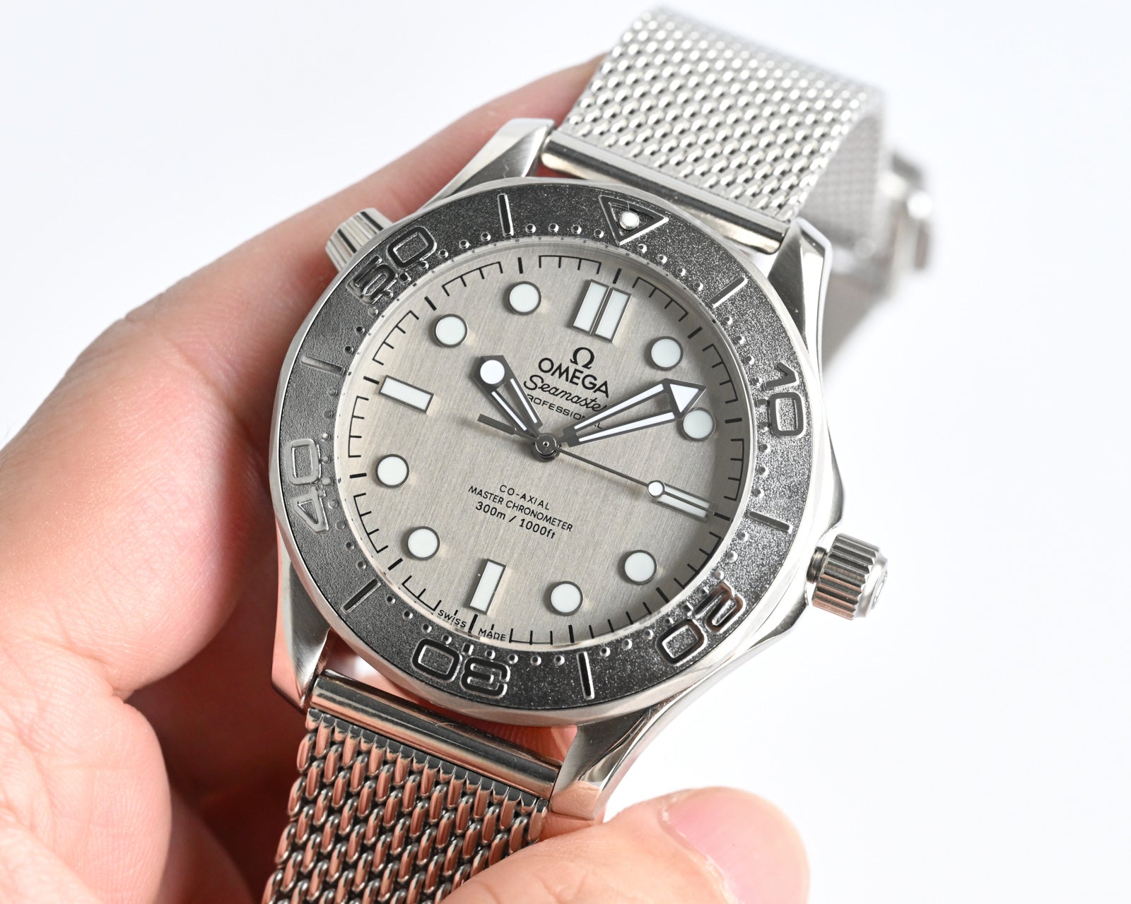 Z16   Seamaster300--- 210.30.42.20.06.001---42mm