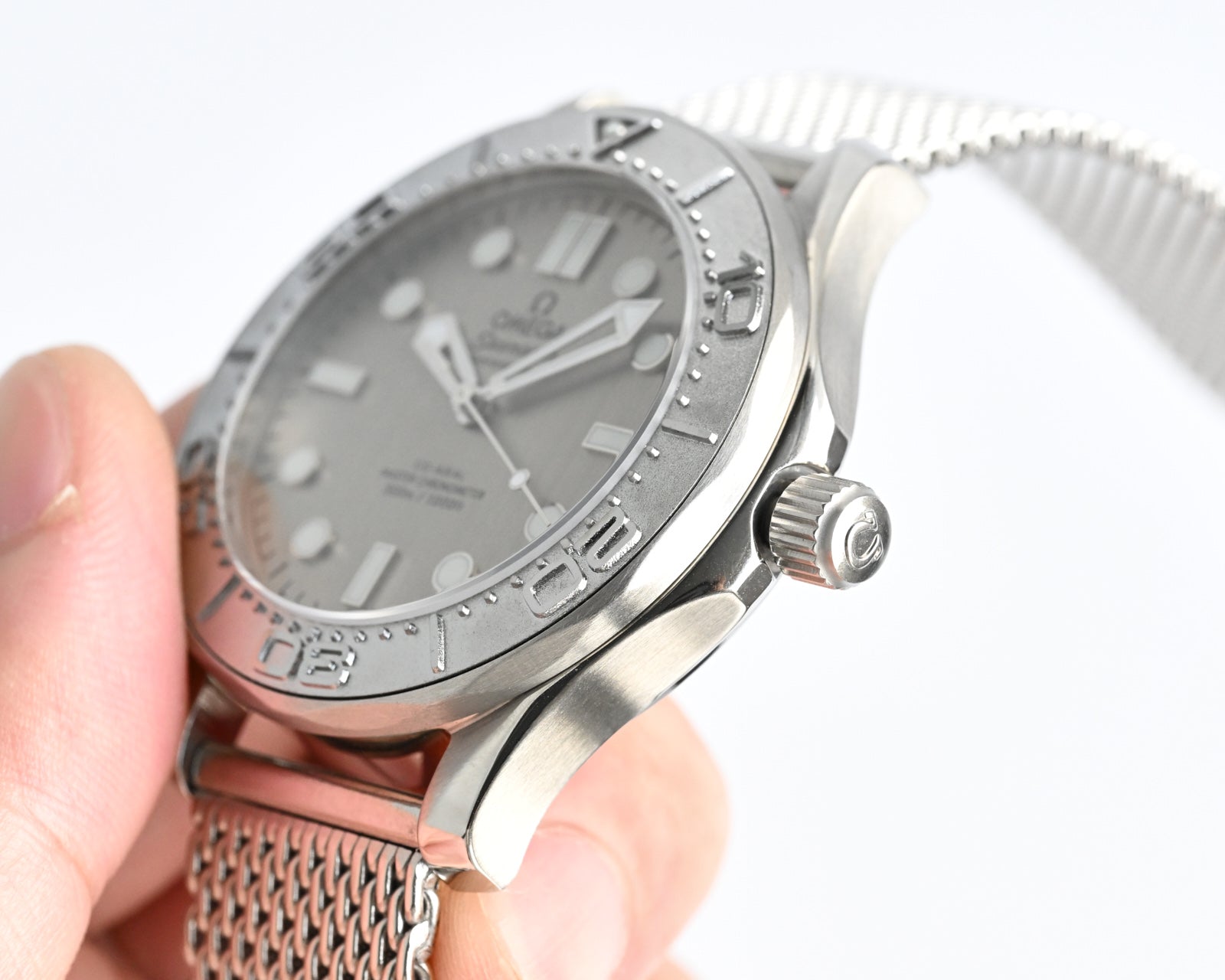 Z16   Seamaster300--- 210.30.42.20.06.001---42mm