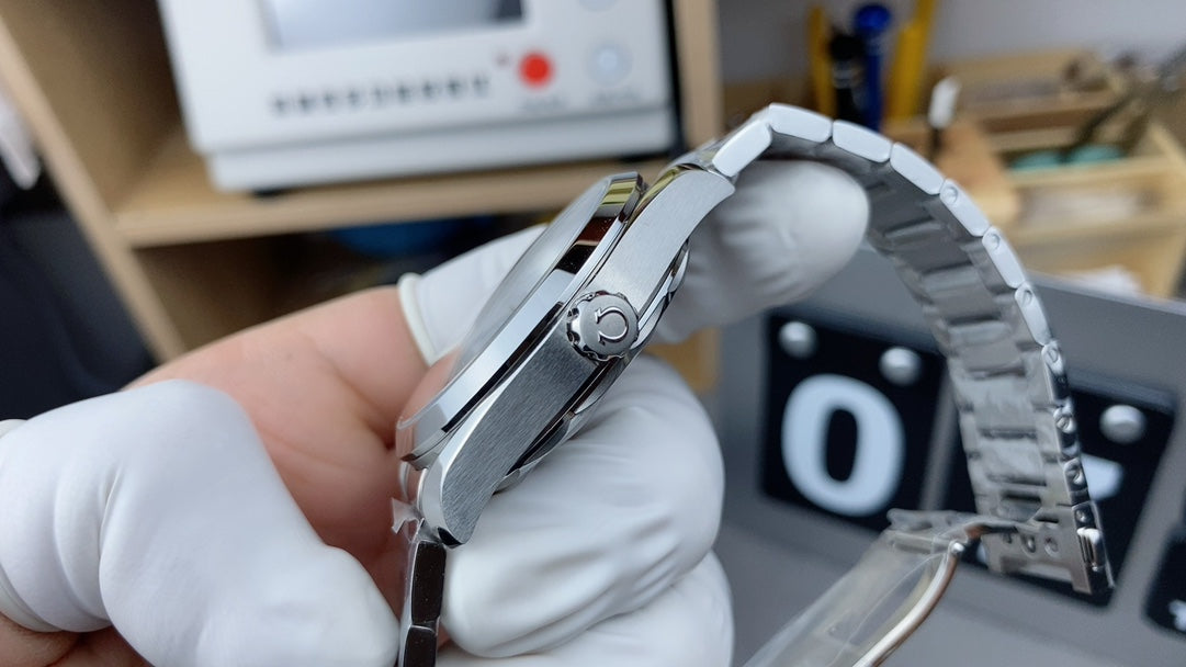 Z17   Seamaster150--- 220.10.41.21.03.004---41mm