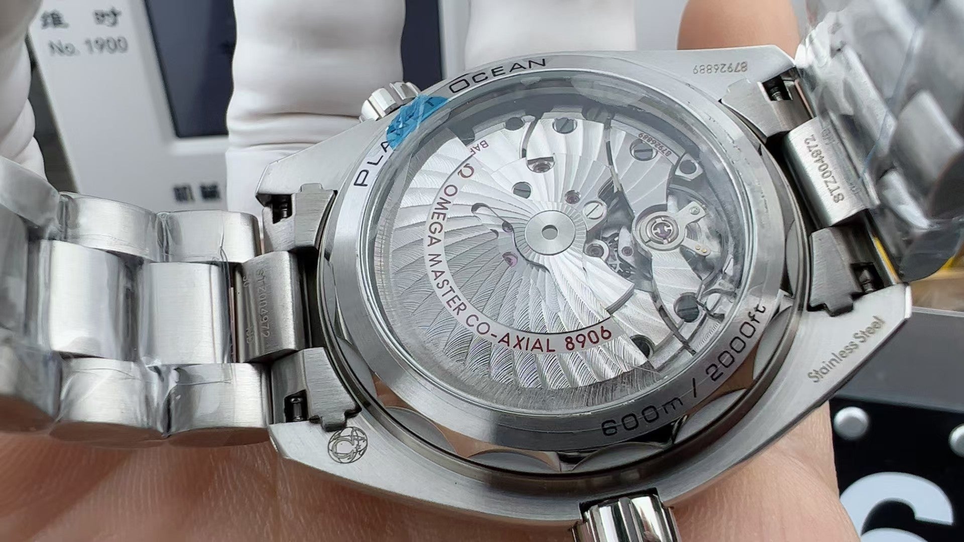 Z18   Seamaster600--- 215.30.44.22.01.001---43.5mm