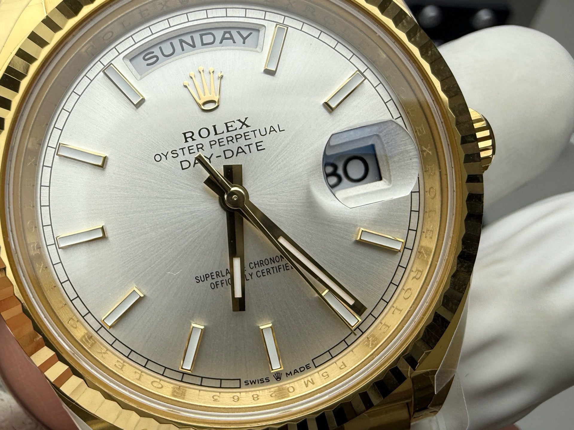 R2   Day-Date ---228238---40mm