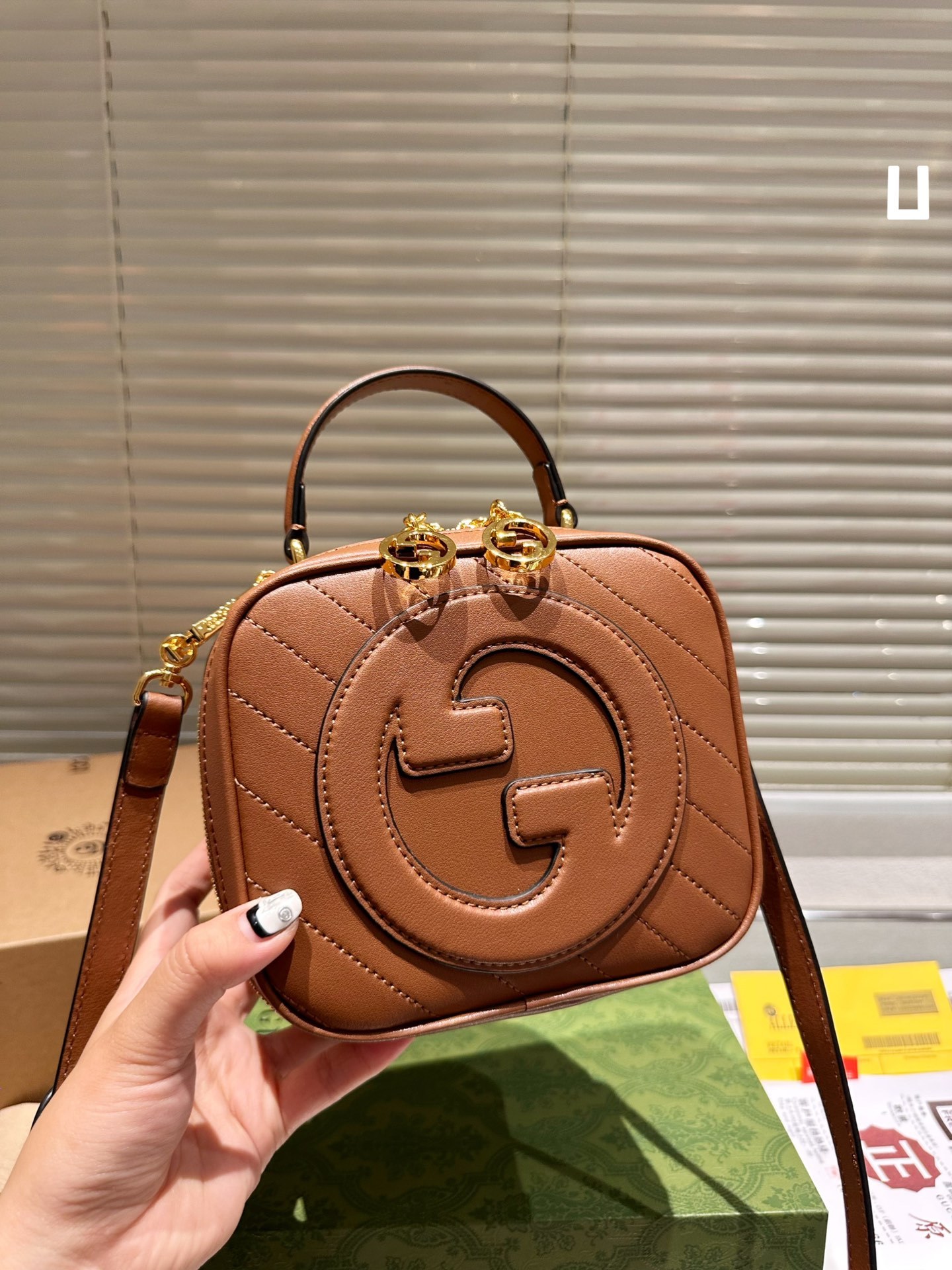 BLONDIE TOP HANDLE BAG