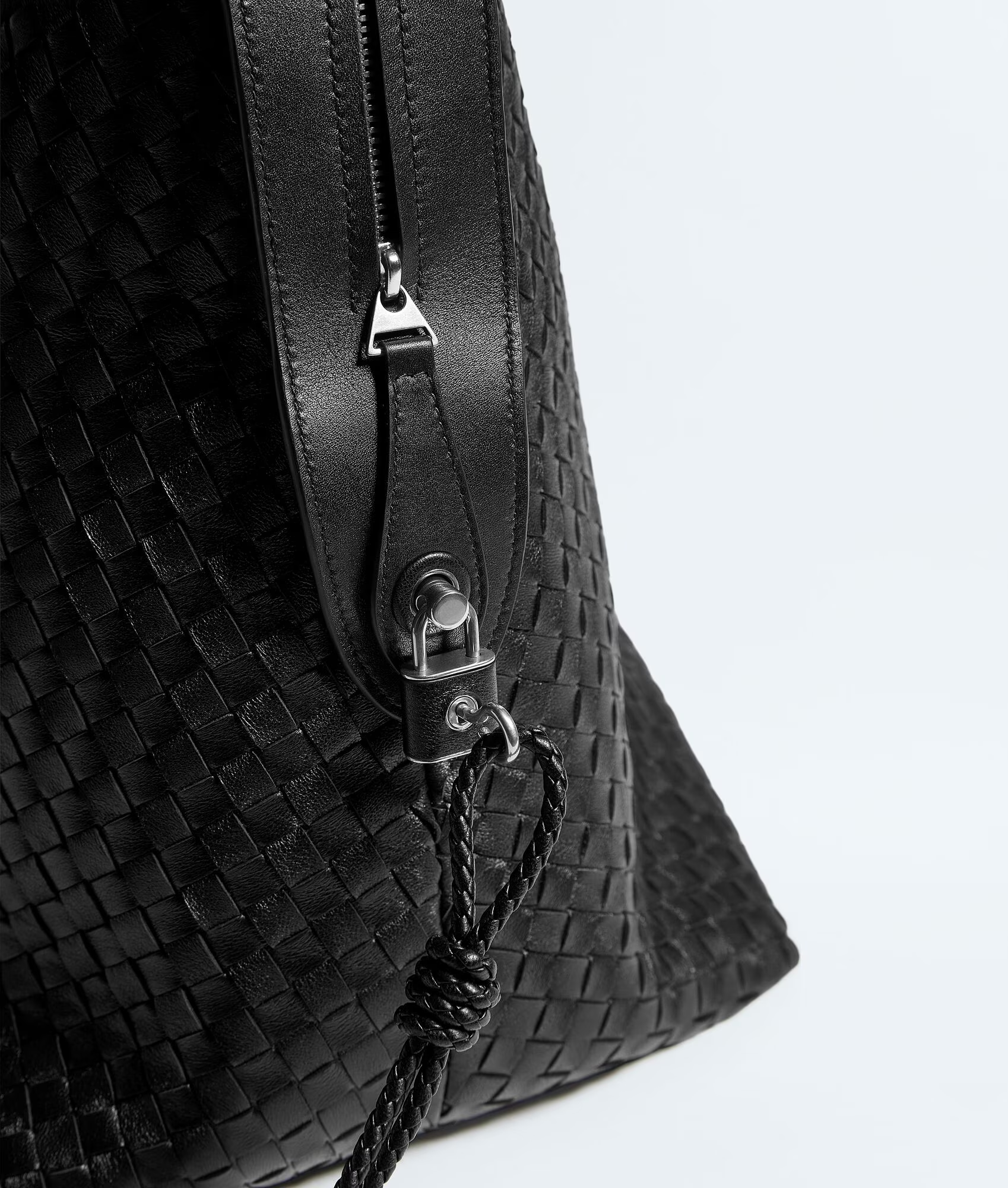 Bothtttega Vethtneta Luggage Bag