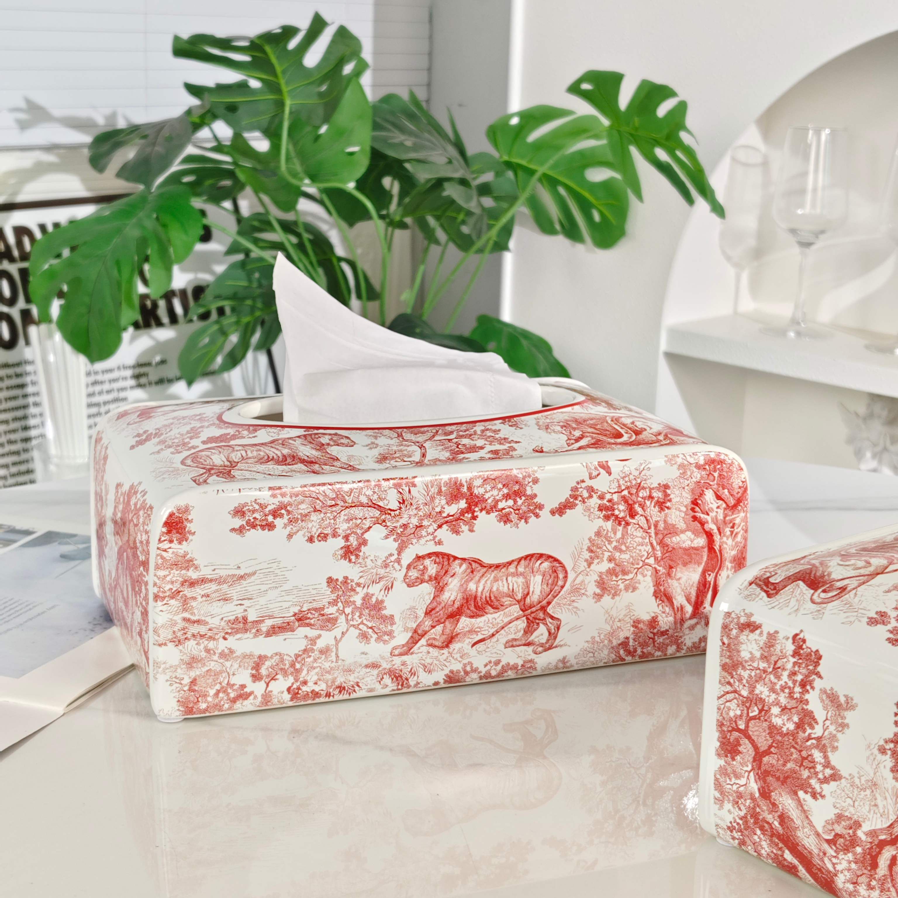 Ditht Ao || Red Tiger Tissue Box