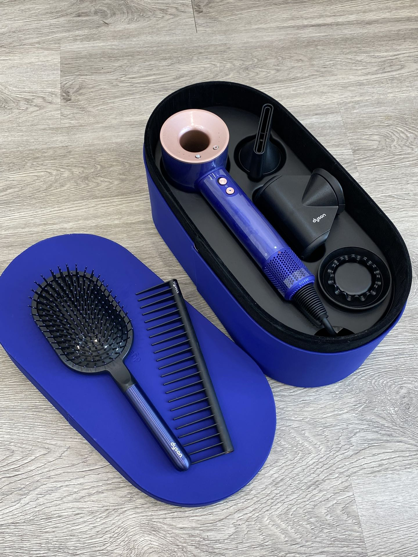 DY Smart Hair Dryer