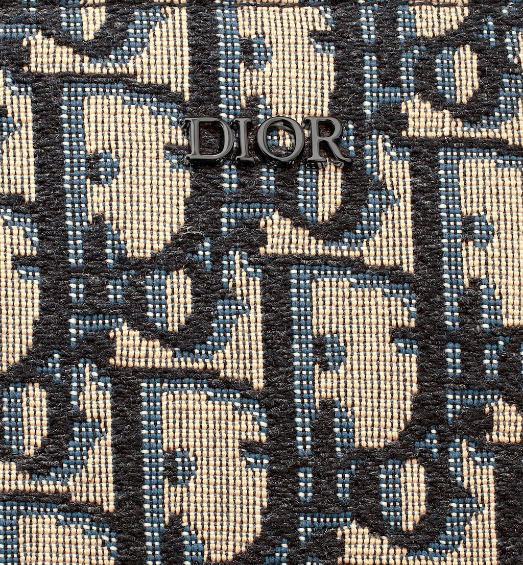 A4 Zipped Pouch