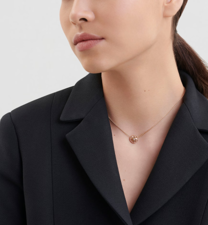 Rose des Vents Necklace