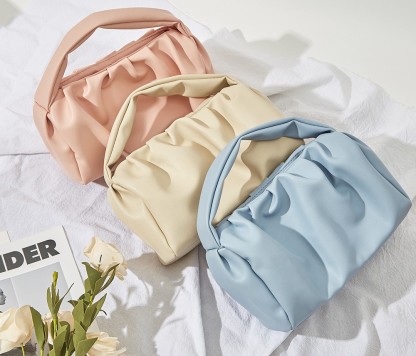 Simple Cloud Bag Ins Texture Solid Color Women's Handbag Trendy All-Match Internet Celebrity Hand Bag Cosmetic Bag