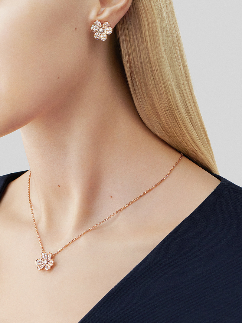 Frivole pendant, small model