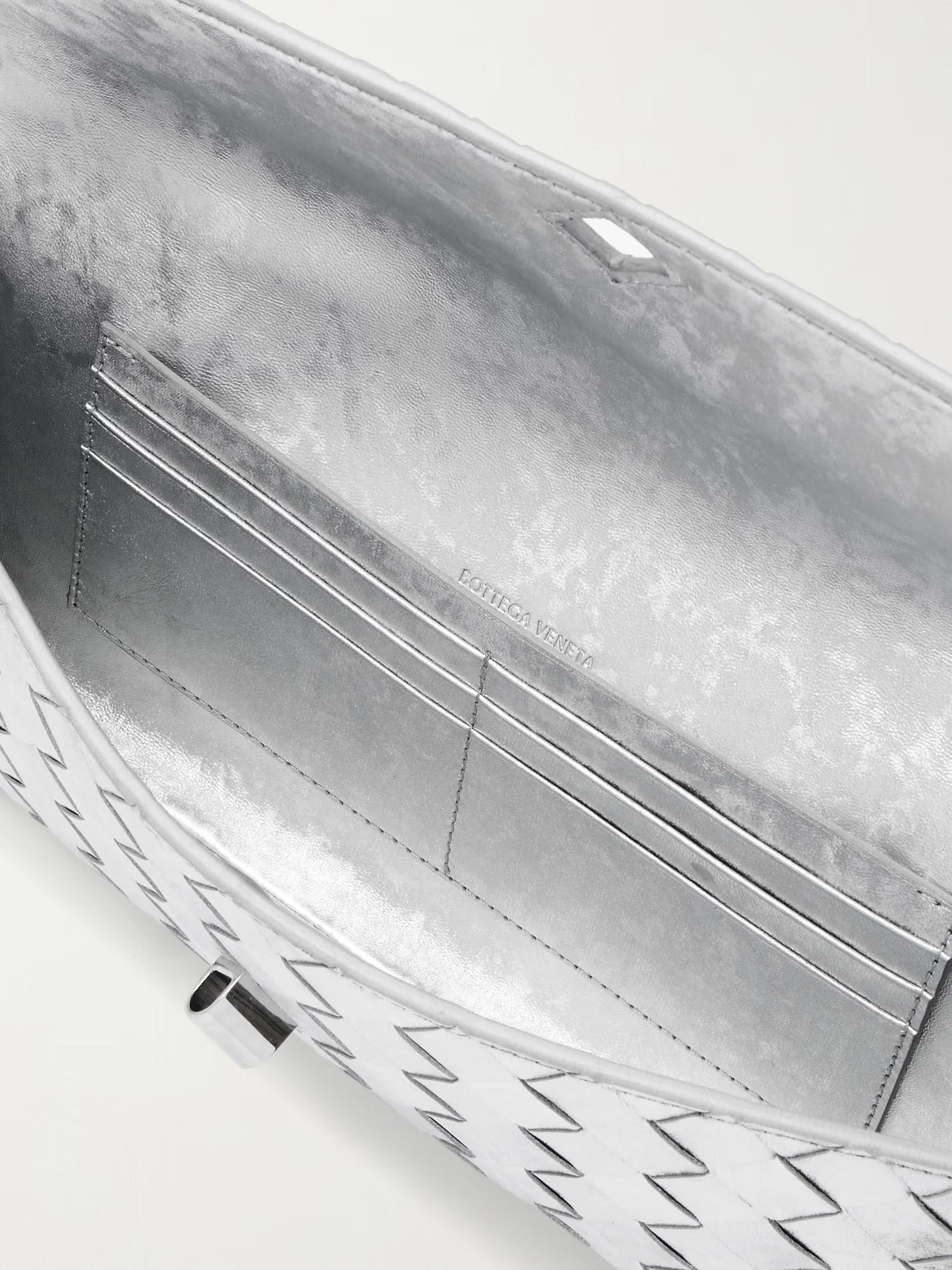 Botht ttega Vethtneta Silver Woven Evening Bag