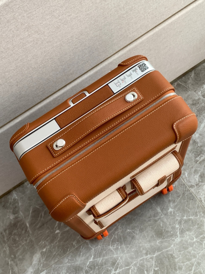 HRS High-End Travel Suitcase