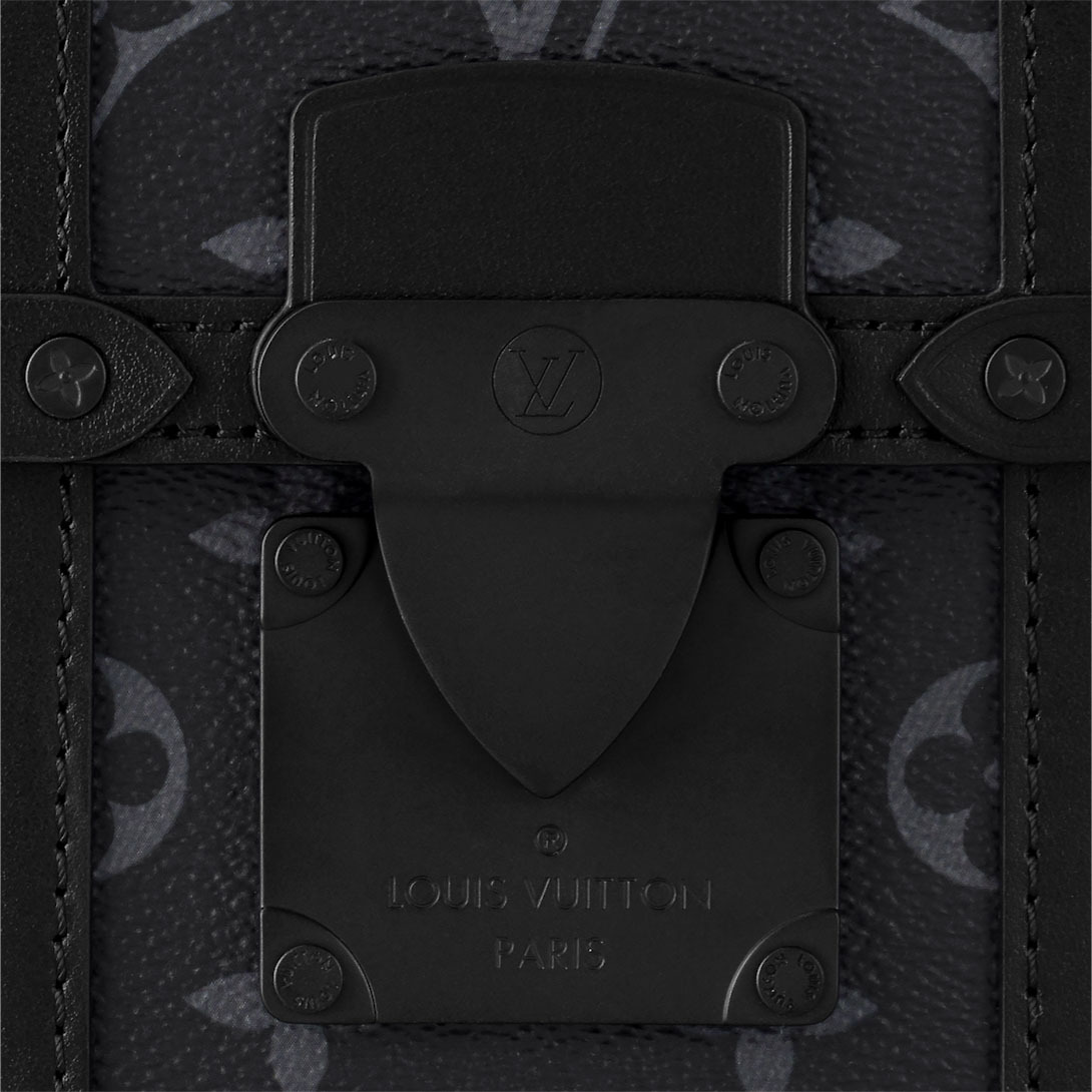 Vertical Trunk Wearable Wallet M82077