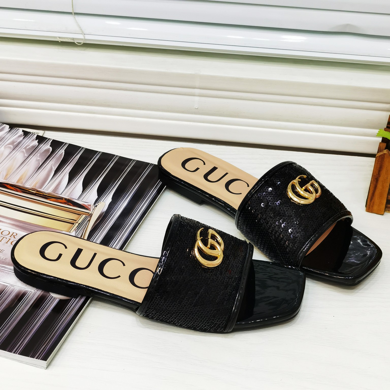 WOMEN'S SLIDE WITH DOUBLE G