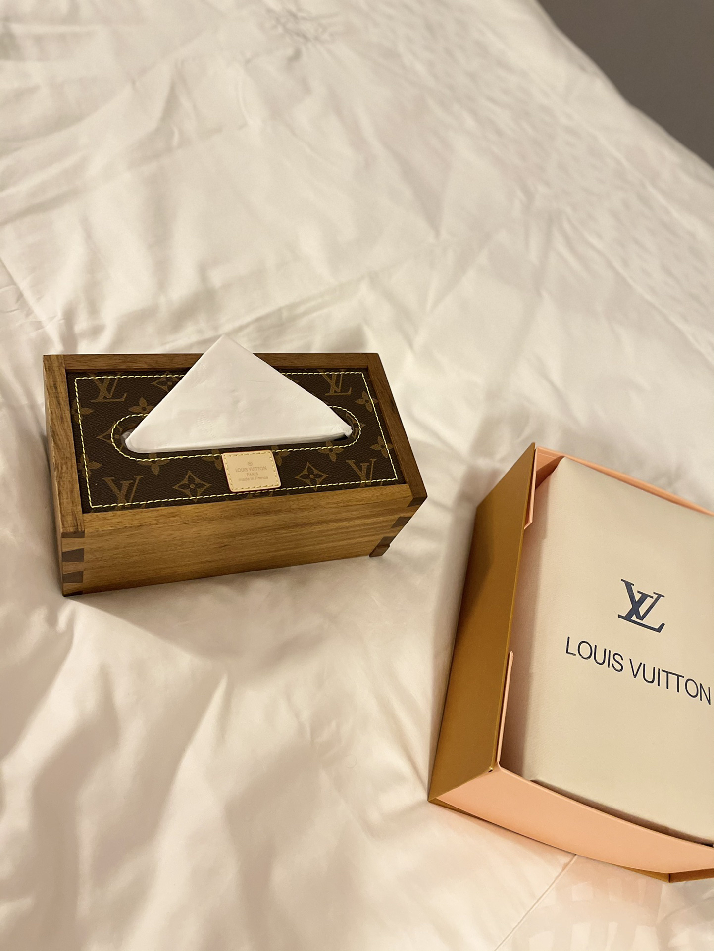 LV walnut wood premium tissue box