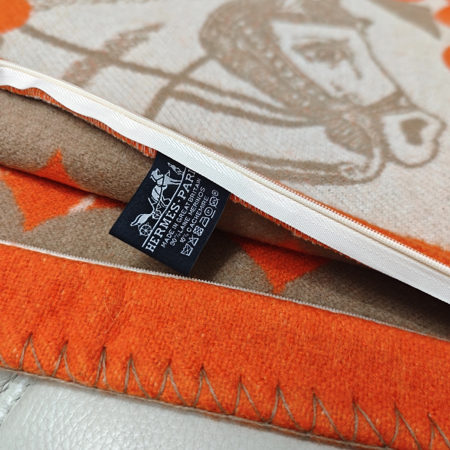 Herthtmès Cashmere [Cheval Joker Cushion/Throw Pillow]