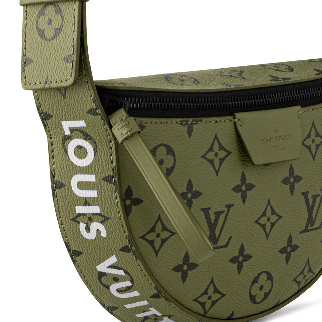 Moon Crossbody M23838