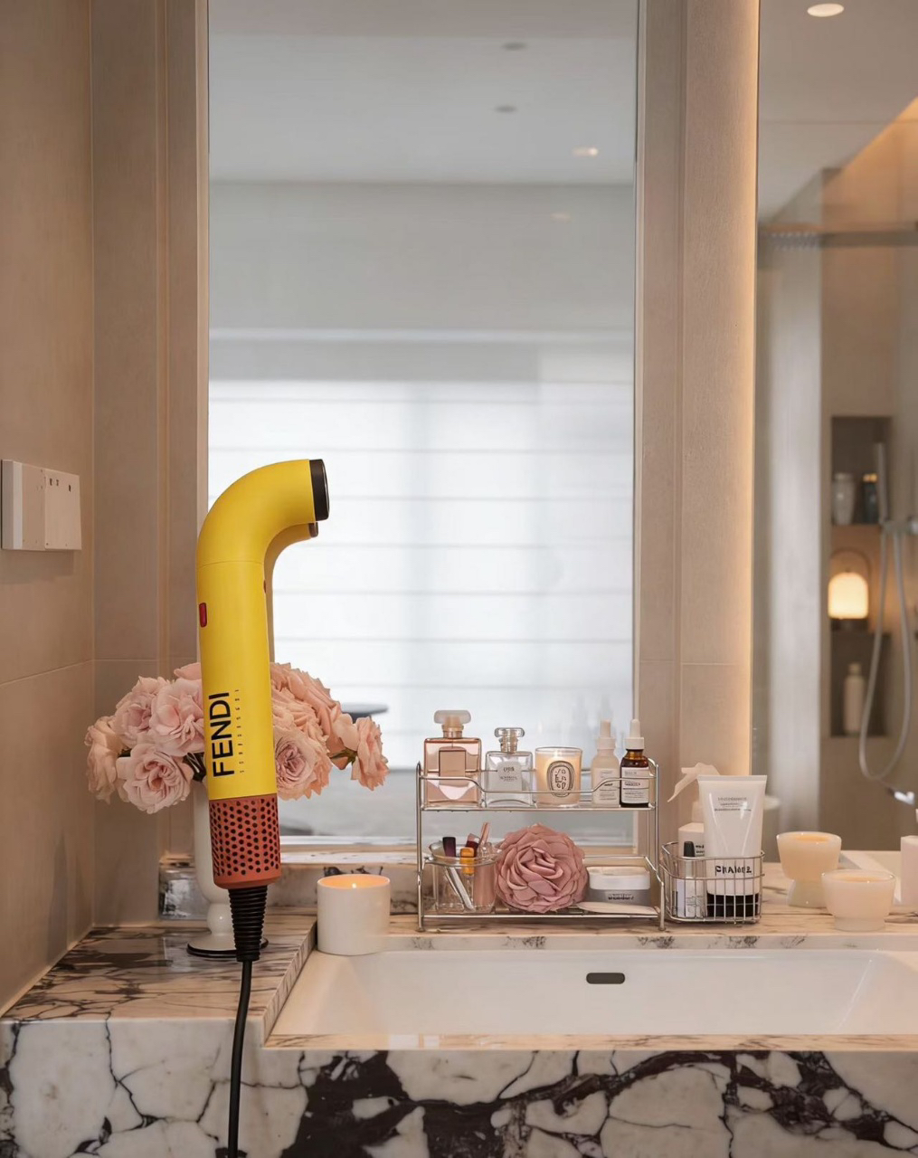  FE--NDI  Smart Hair Drye