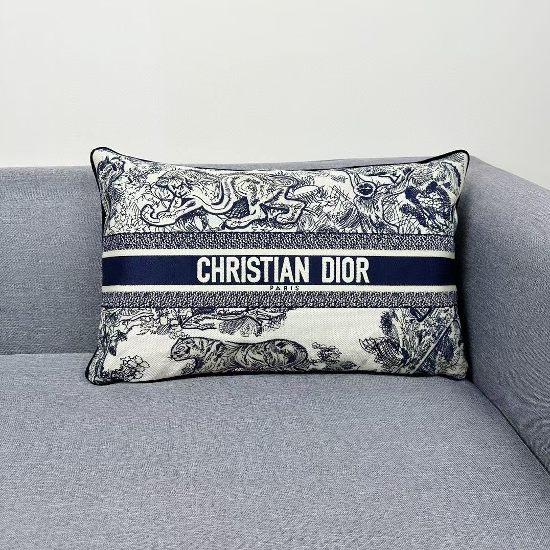 Dithtor Maison Embroidered Throw Pillows & Lumbar Cushions