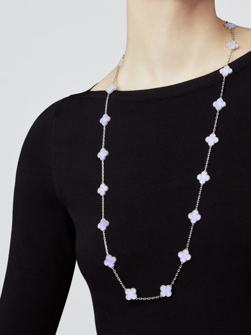 Vintage Alhambra long necklace, 20 motifs