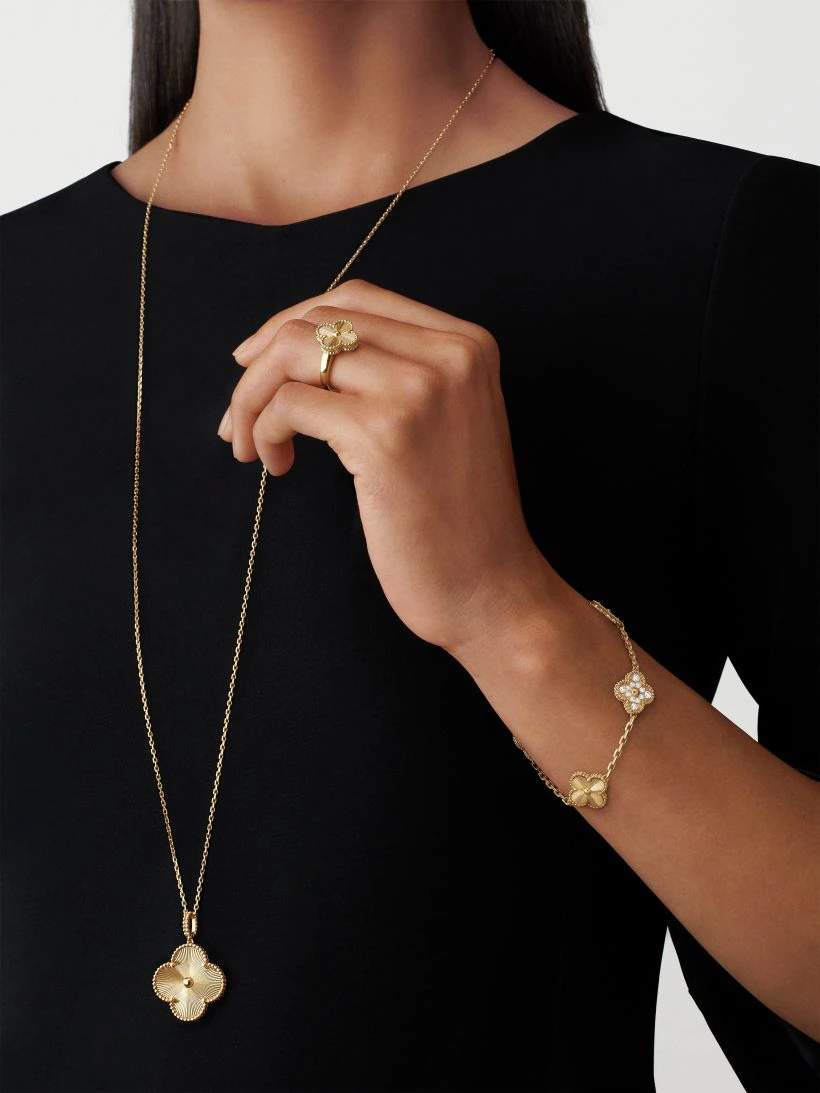 Magic Alhambra long necklace, 1 motif