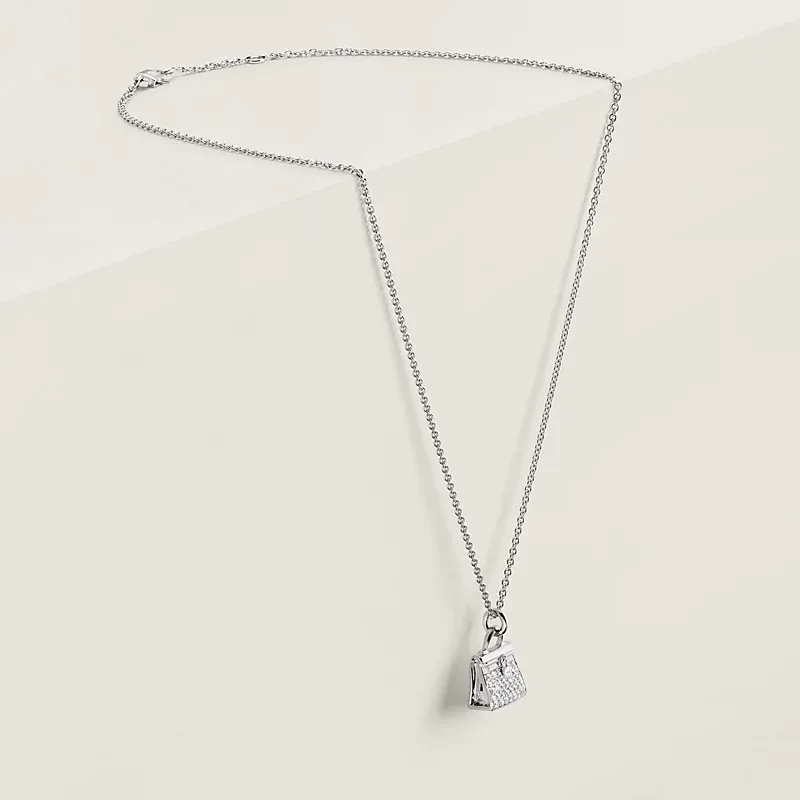 Amulettes Kelly pendant