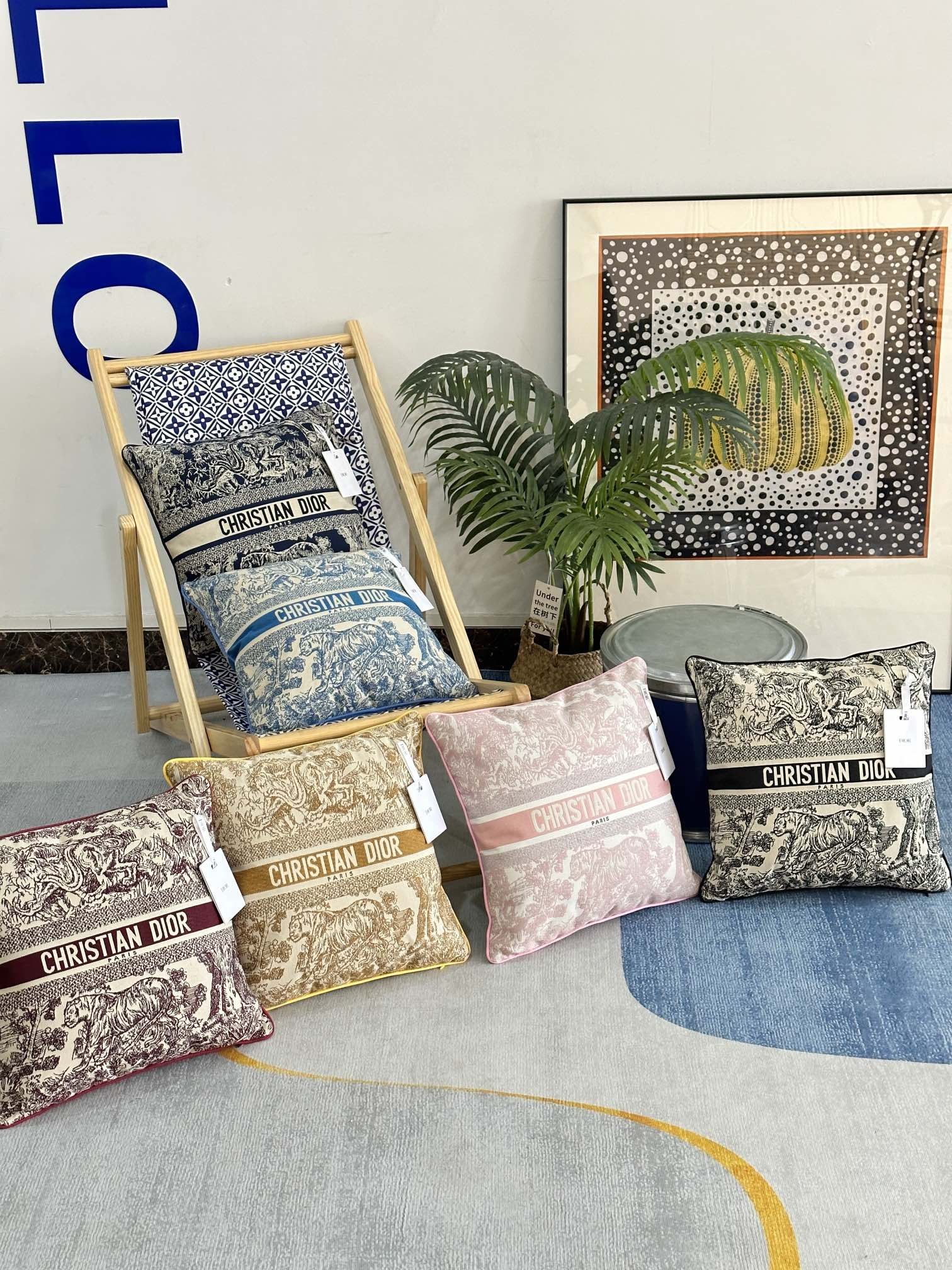 Dithtor Maison — "Jungle Tiger" Collection Throw Pillow / Cushion