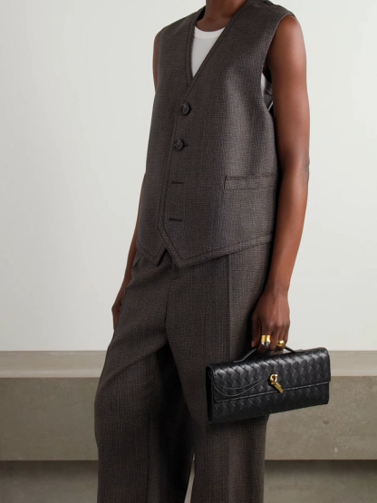 Bothtttega Vethtneta Black Woven Evening Bag