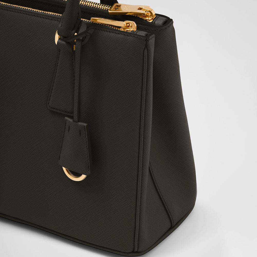 Medium  Galleria Saffiano leather bag