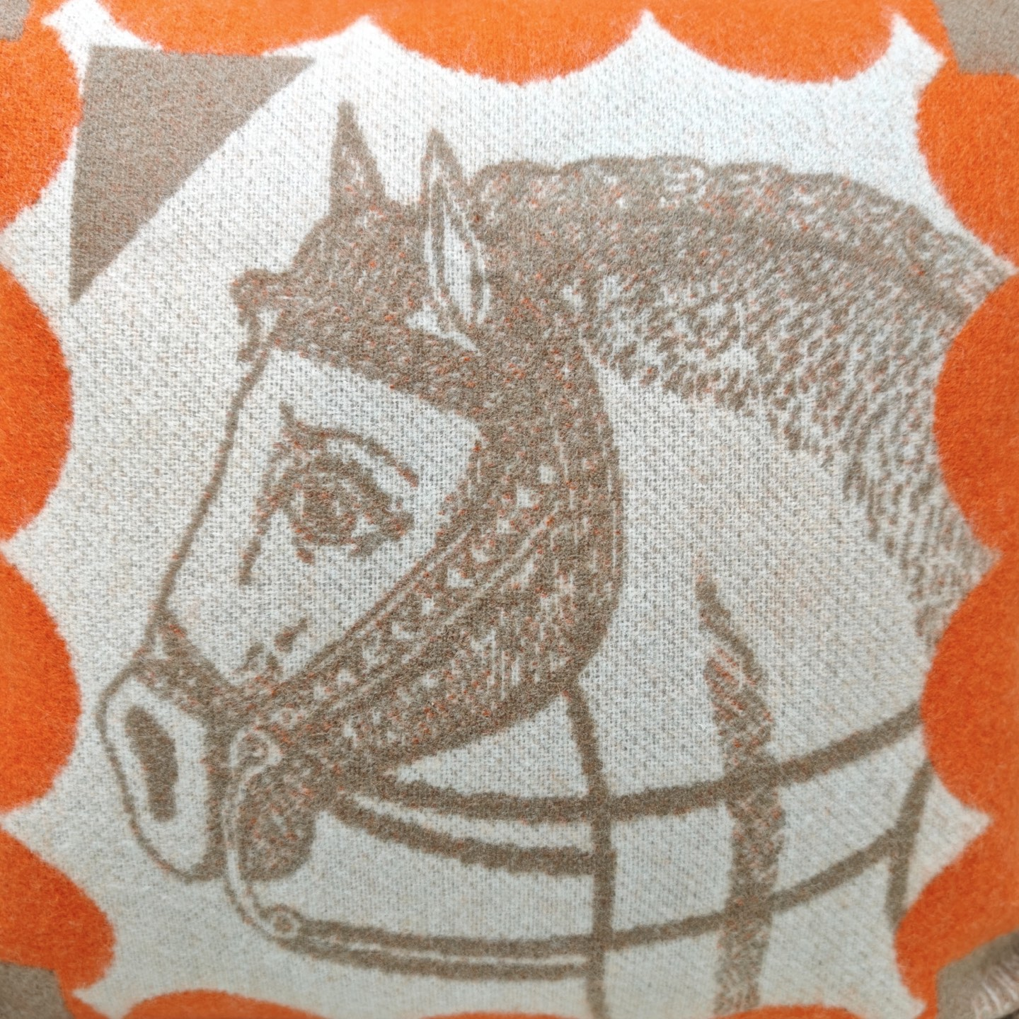 Herthtmès Cashmere [Cheval Joker Cushion/Throw Pillow]