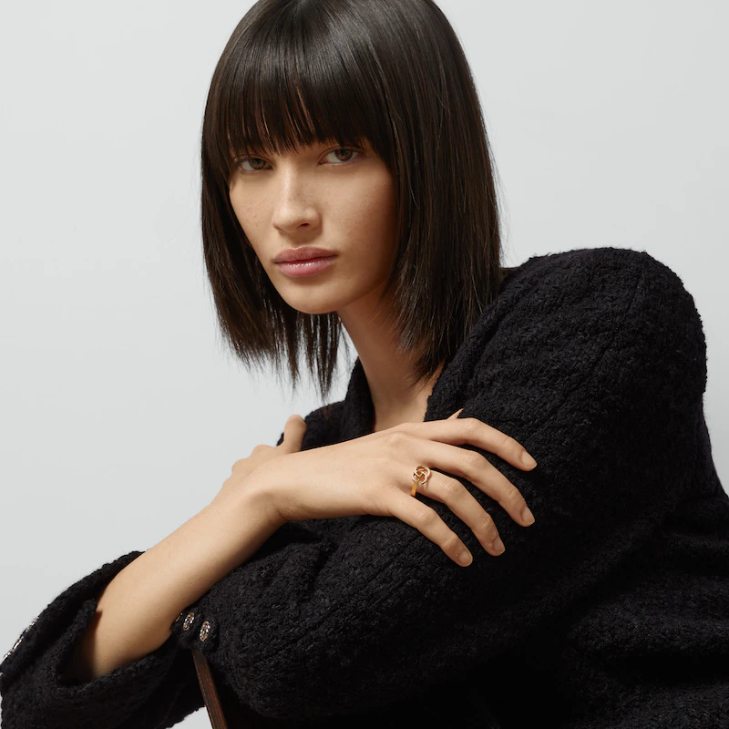 RUNNING YELLOW GOLD RING