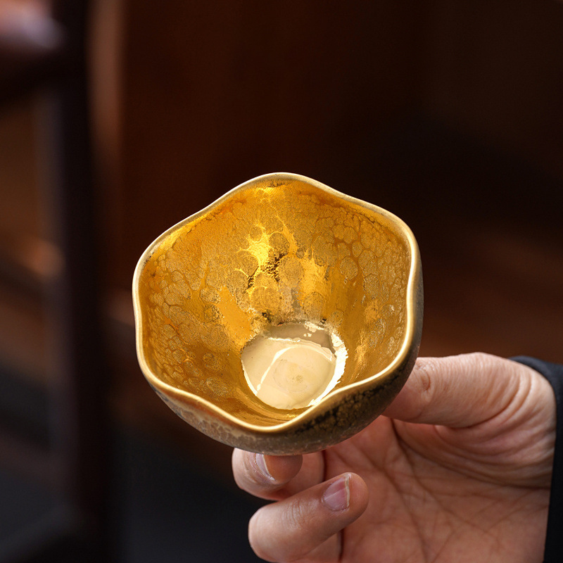 MOKINN | The Gilded Silence