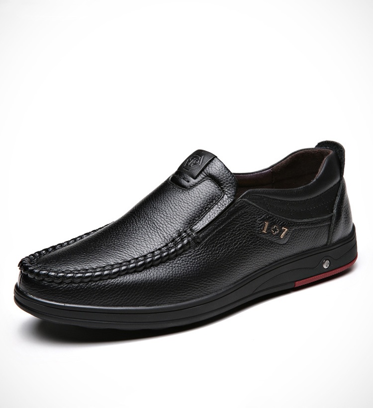 Lo sconto di oggi è del 50%. Scarpe da uomo in vera pelle. Il material