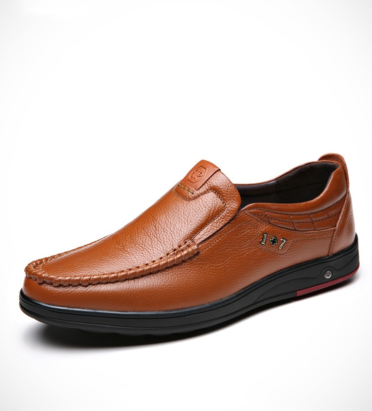 Lo sconto di oggi è del 50%. Scarpe da uomo in vera pelle. Il material