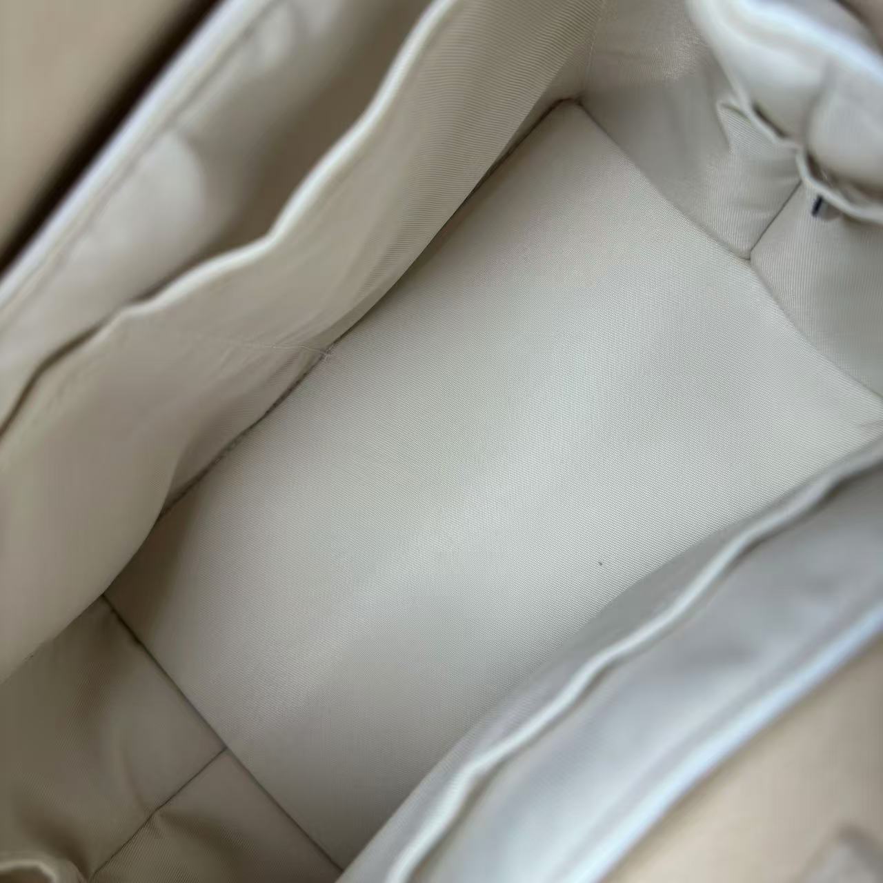 【#561】Pre-owned Louis Vuitton Montsouris Cream Empreinte Leather Calfskin Backpack BJ11021L050165 