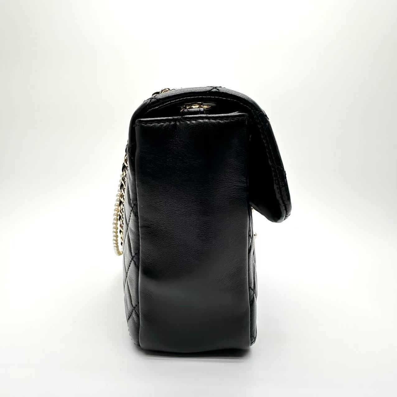 【#568】Pre-owned CHANEL Westminster Limited Edition Pearl Flap Classic Flap Lambskin Shoulder Bags BJ110121305024 