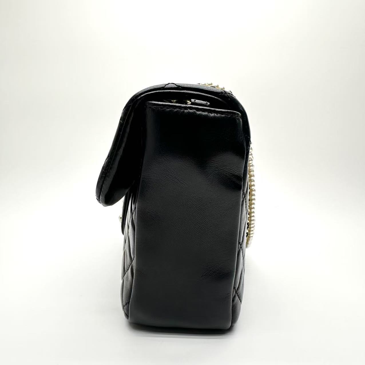 【#568】Pre-owned CHANEL Westminster Limited Edition Pearl Flap Classic Flap Lambskin Shoulder Bags BJ110121305024 