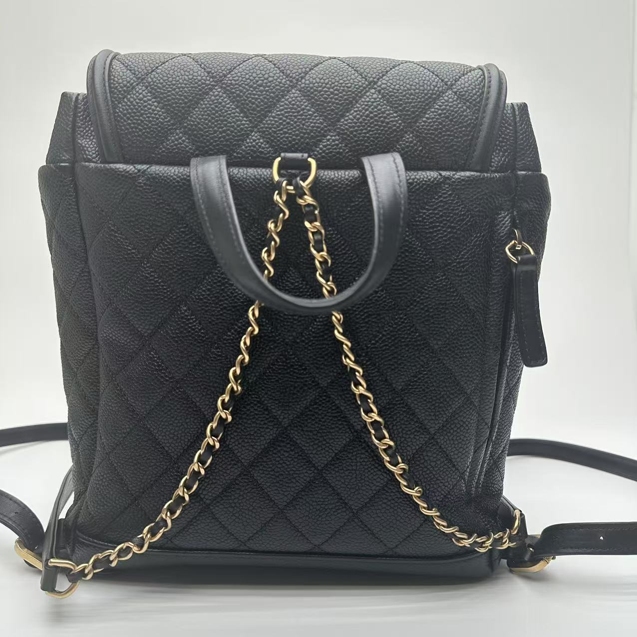 【#565】Pre-owned CHANEL Filigree Grained Calfskin Backpack  BJ11018050185