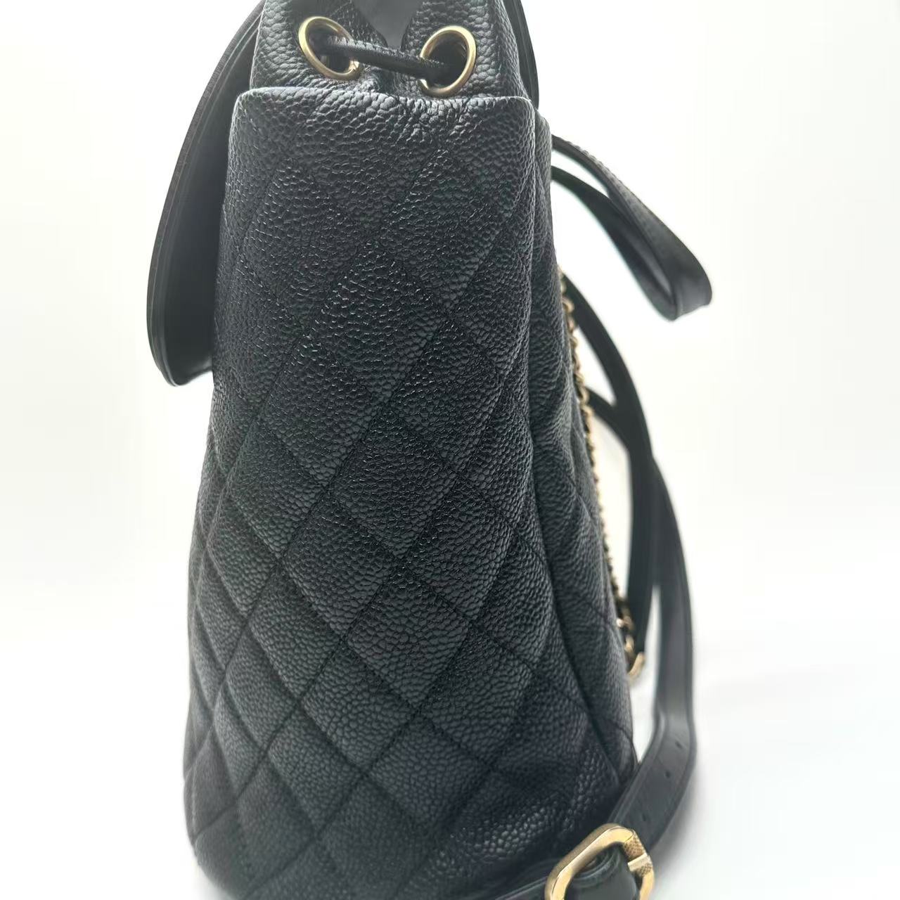 【#565】Pre-owned CHANEL Filigree Grained Calfskin Backpack  BJ11018050185