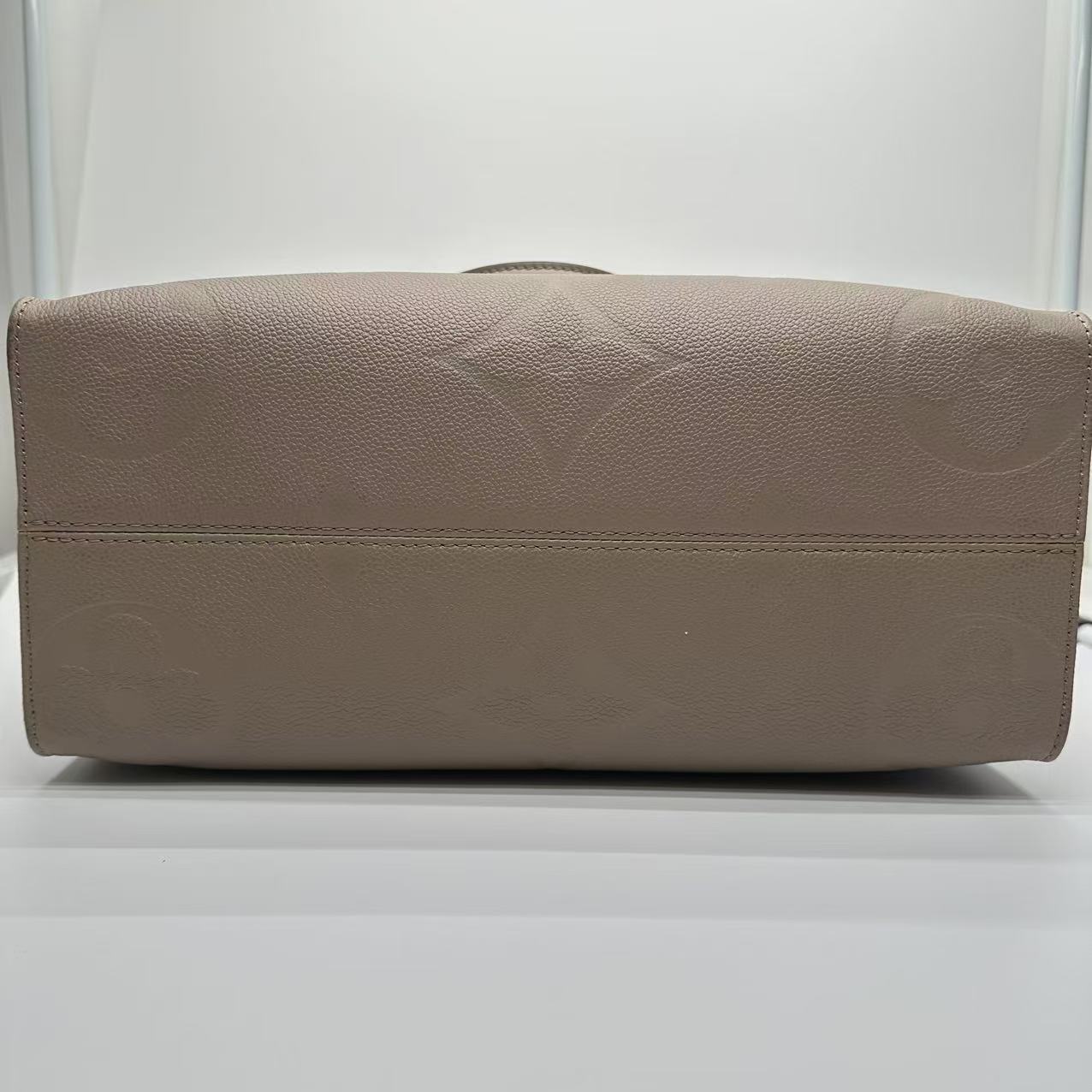 【#544】Pre-owned Louis Vuitton Onthego Elephant Grey Gained Calfskin Tote Bag BJ110MC05013 