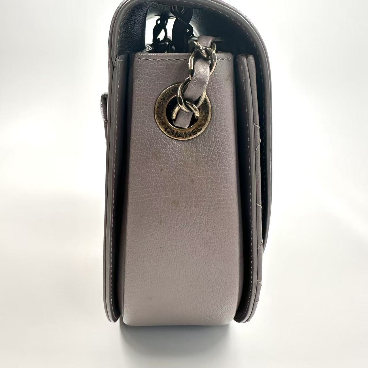 【#537】Pre-owned CHANEL Coco Curve Calfskin Shoulder Bags BJ11017 1805011