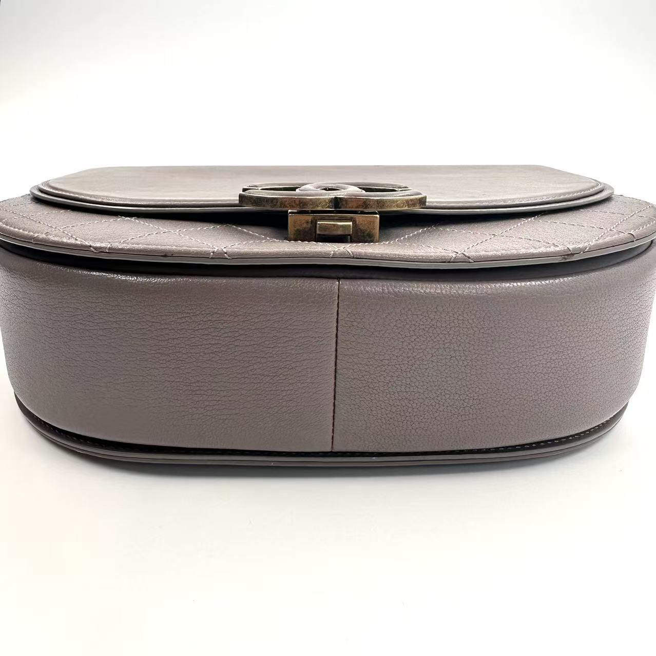 【#537】Pre-owned CHANEL Coco Curve Calfskin Shoulder Bags BJ11017 1805011