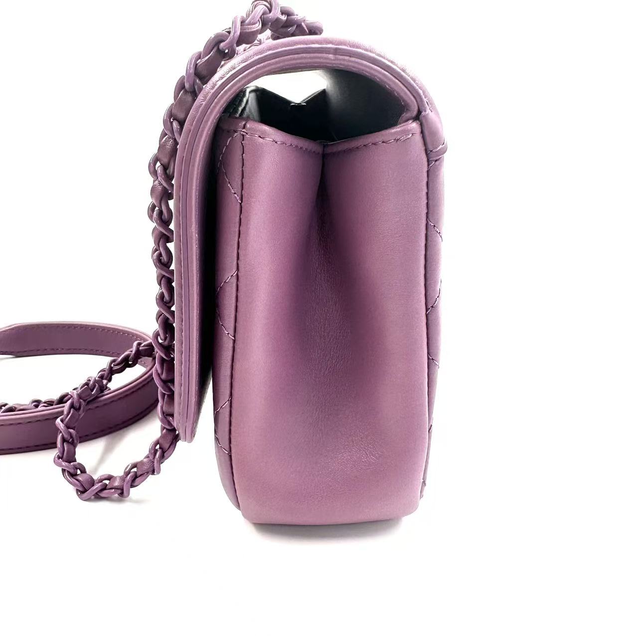 【#564】Pre-owned CHANEL Classic Flap Purple Calfskin Crossbody Bag BJ11020050180 