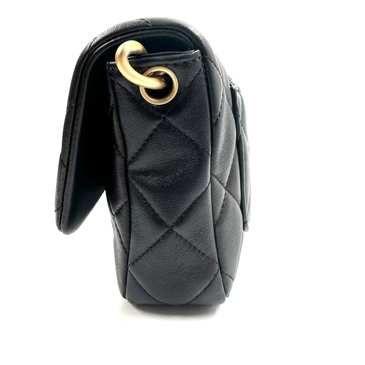 【#567】Pre-owned CHANEL Classic Flap Tassel Square Flap Microchip    Lambskin Shoulder Bag BJ1109905024 