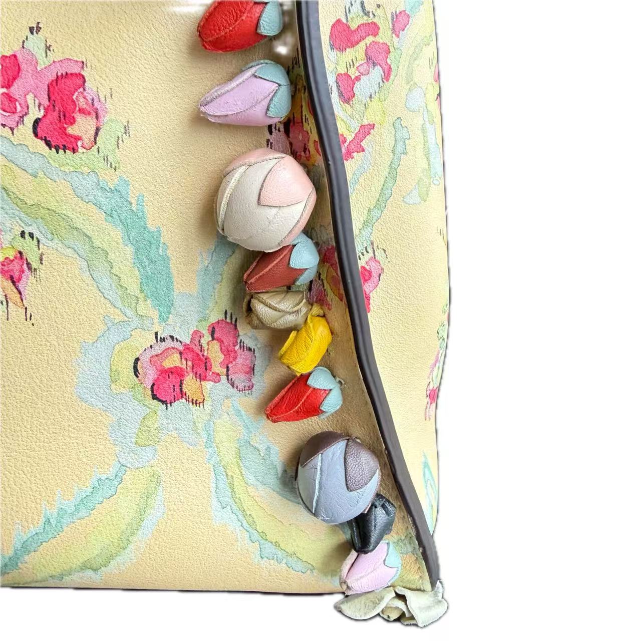 【#489】Pre-owned FENDI Peekaboo Mico Limited Edition Yellow Color Calfskin Tote Bags BJ1109904055 